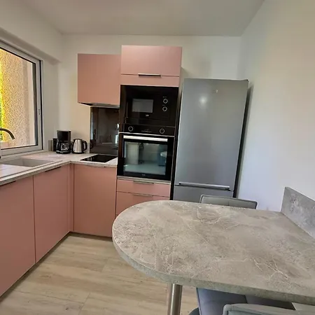 Chemin Du Puy - For 2 People - Parking - Wifi -swimming Pool Apartment